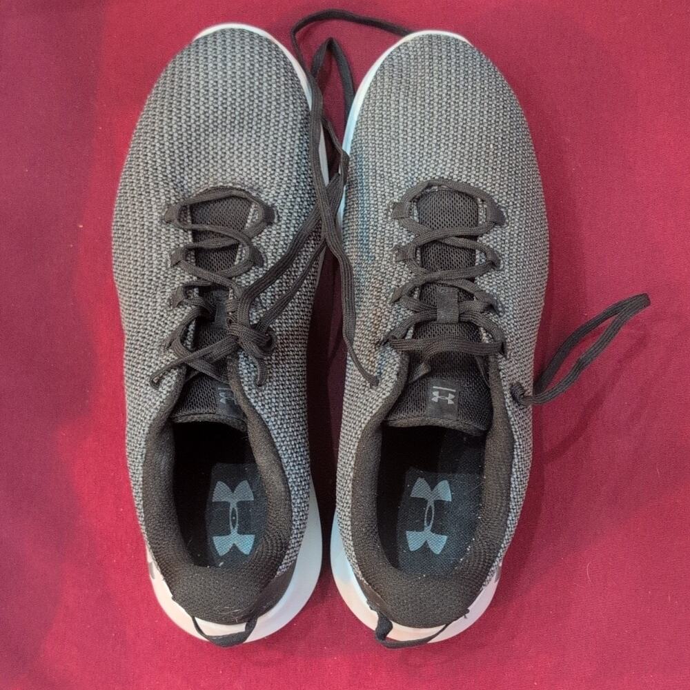Under Armour Men’s Low Top Athletic Sneaker Lace Up Gray White Black